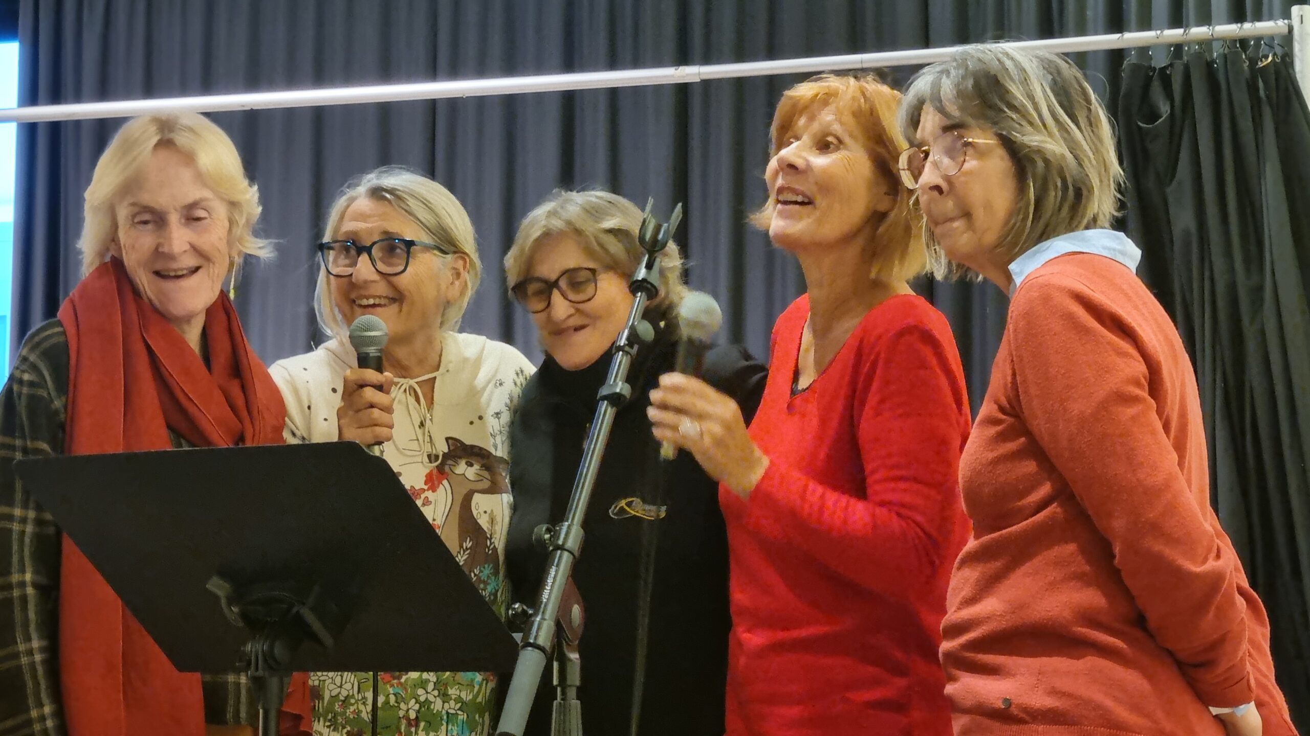Les Mamies Guitares Train-Théâtre ©Justine Rando Martin208183~1