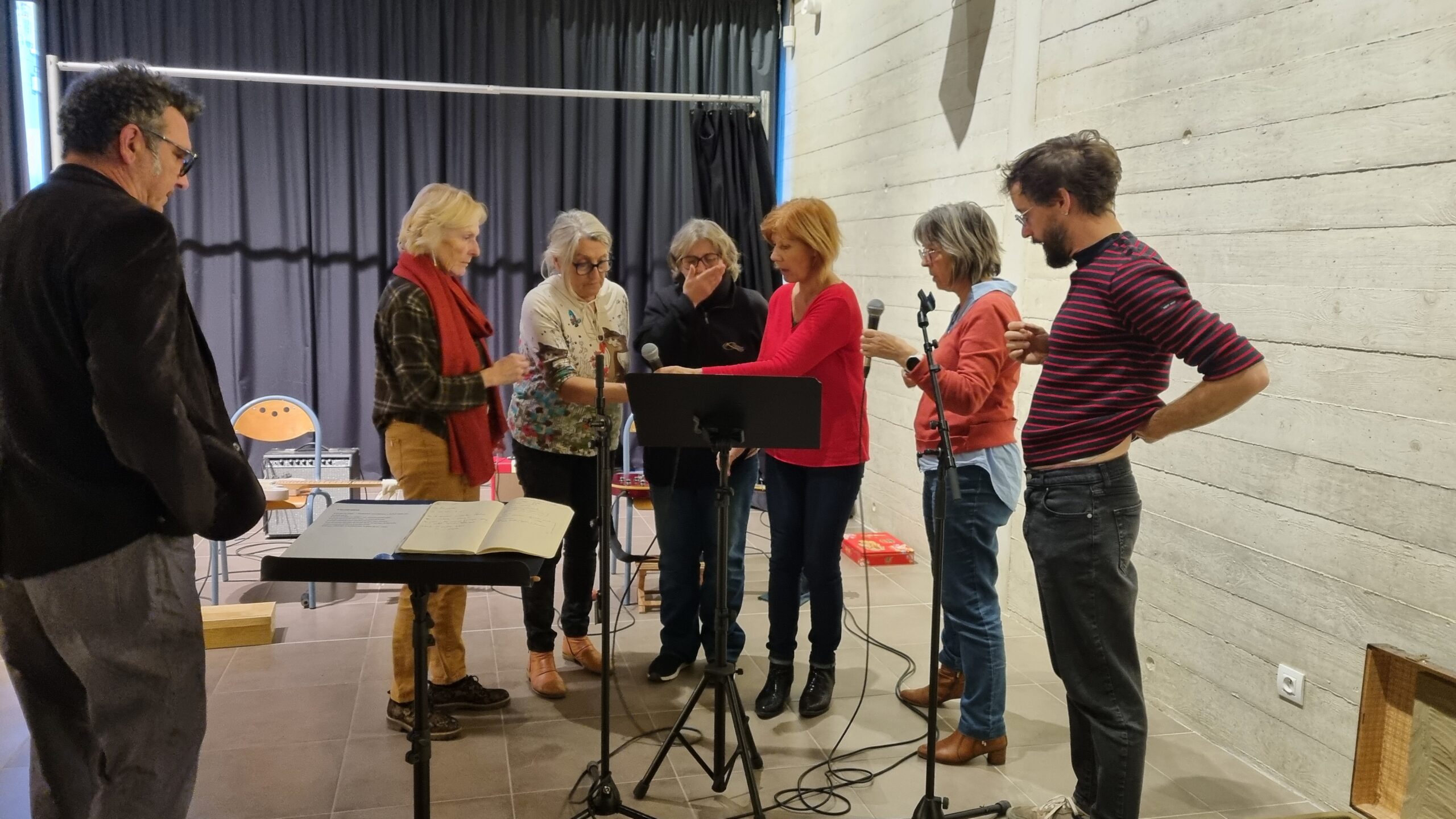 Les Mamies Guitares Train-Théâtre ©Justine Rando Martin20DBE6~1